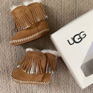 *Like New* UGG Brandon Fringe